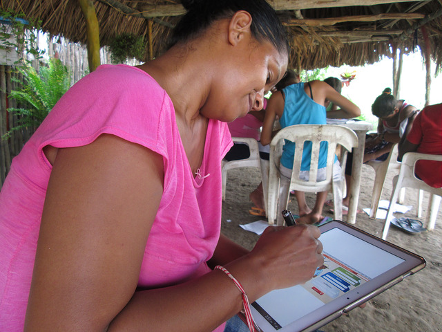 A Graduation entrepreneur in Colombia with an early version of the app.
