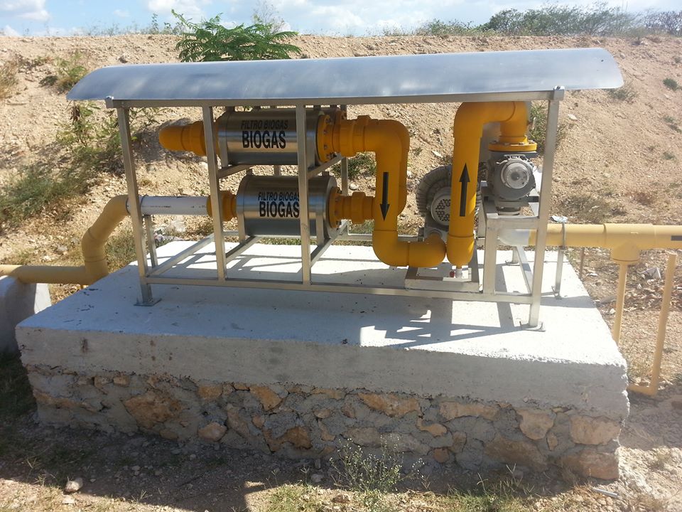 Hardware behind part of the waste converter technology. Photo courtesy of Uwe Rolli.