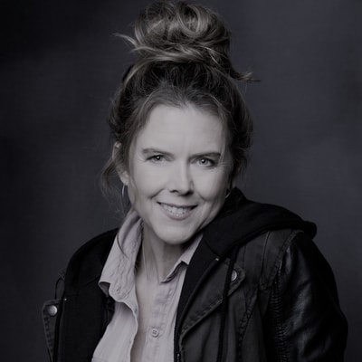 Photo of Amanda Hall