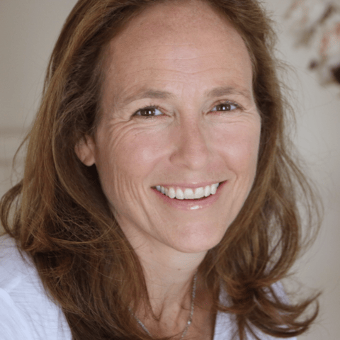 Photo of Holly Gordon
