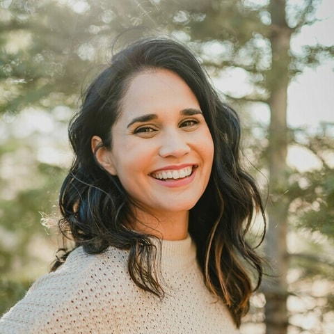 Photo of Anna Luebbert