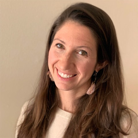 Photo of Lindsey Hoell