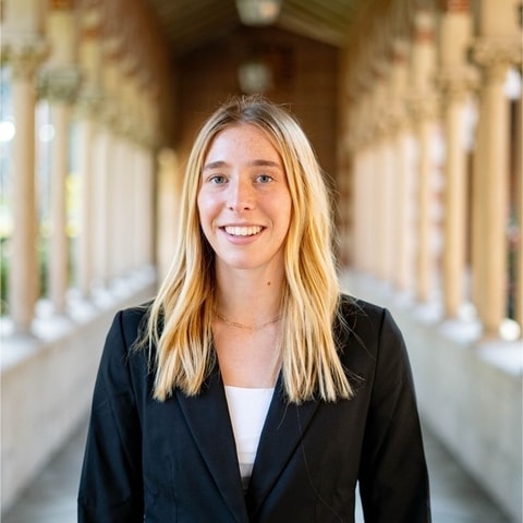 Photo of Lucy Davies