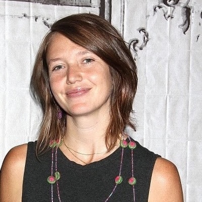Photo of Leslie Engle