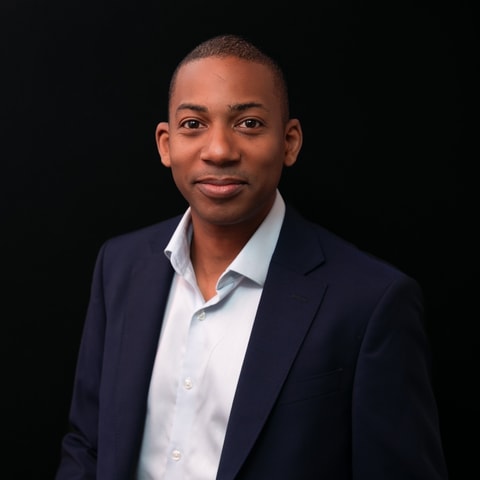 Photo of Jonathan Bean